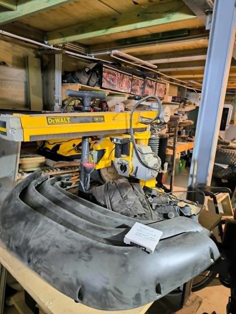 DeWALT DW729KN-XS — Driefasige radiaalzaag 4000 W